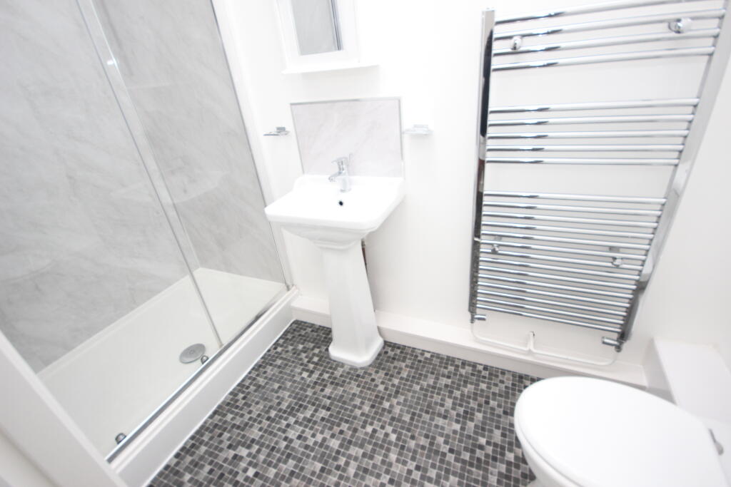 Apartment in Liverpool - More