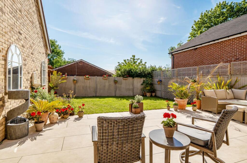 House in London - View 5