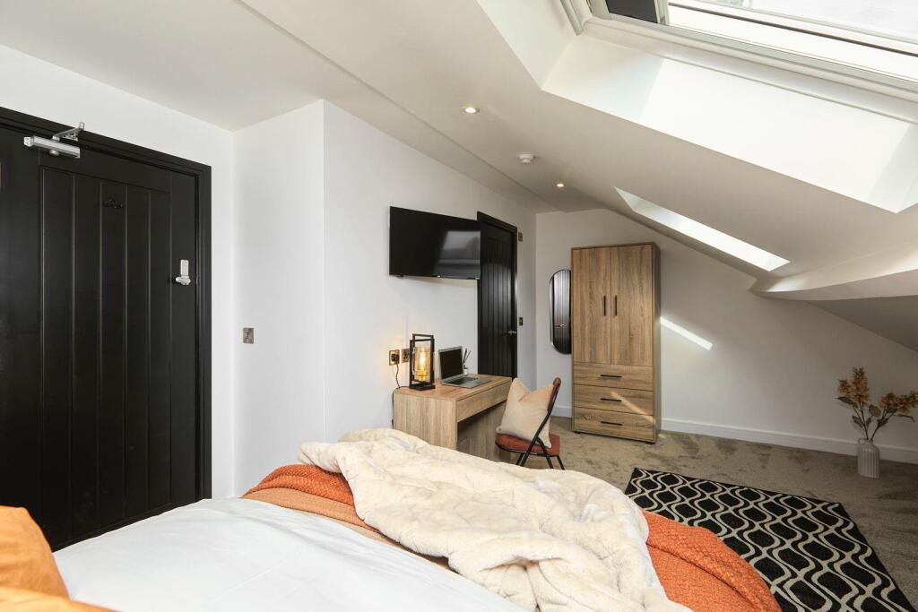 Apartment in Derby - View 2