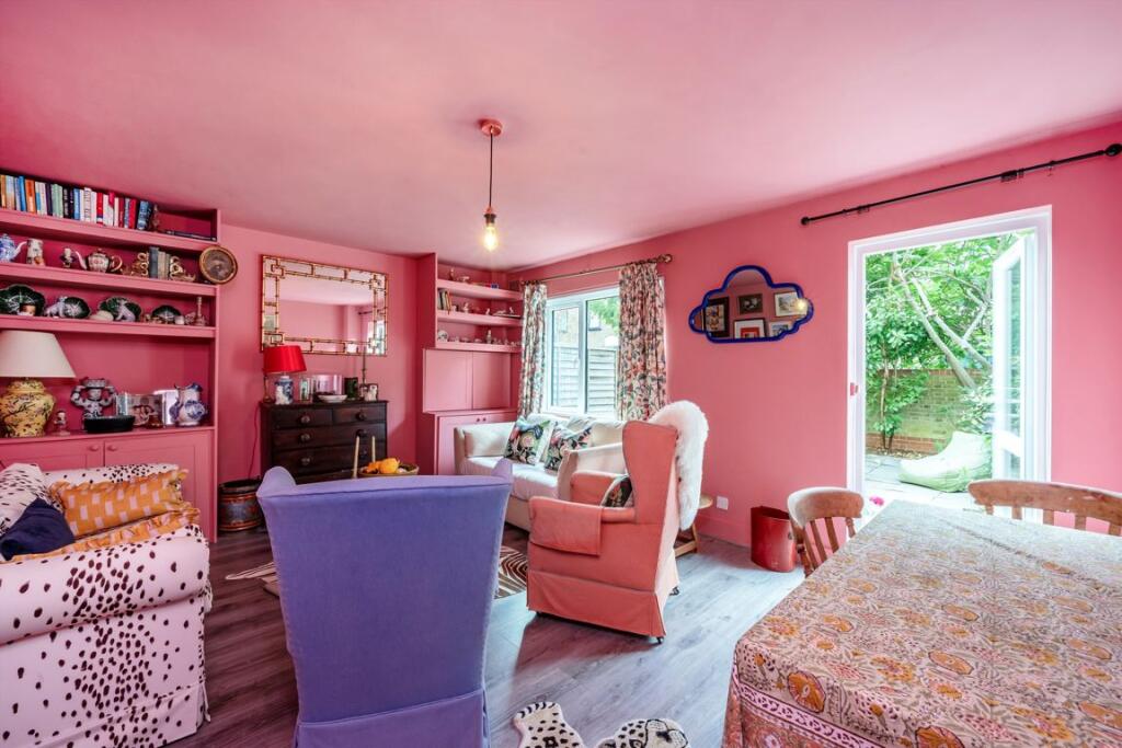 Apartment in London - View 2