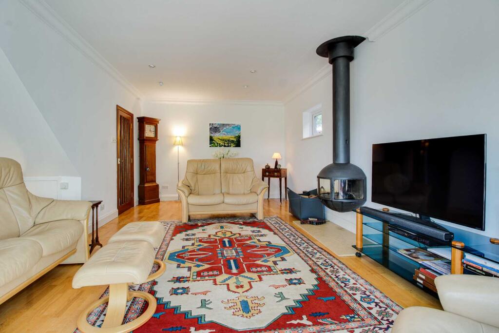House in Lewes, Plumpton Green - View 3