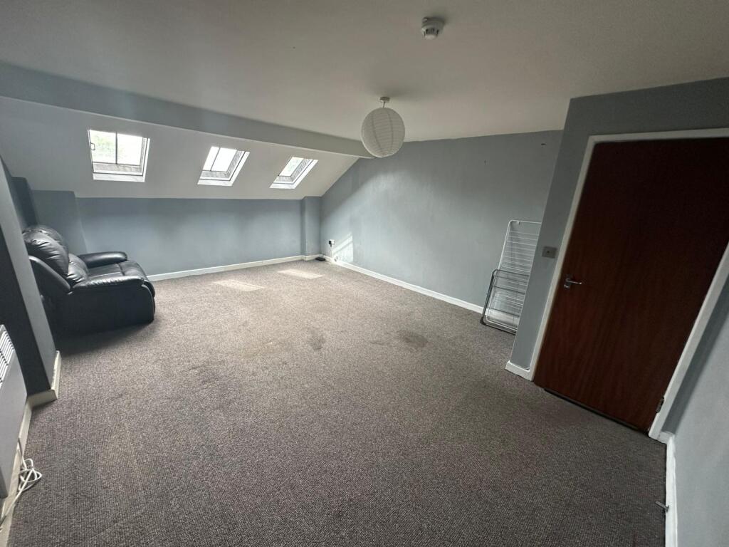 Apartment in Walsall, Dudley's Fields - View 3