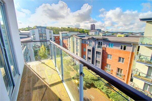 Apartment in Newcastle upon Tyne - View 5
