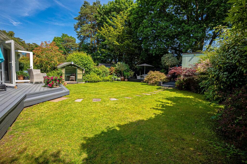 House in West Moors - View 6