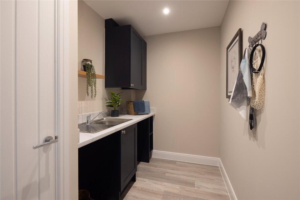 House in Basingstoke and Deane, Hampshire - More