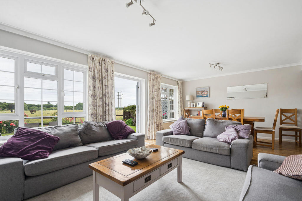 House in Marlow, Buckinghamshire - View 3