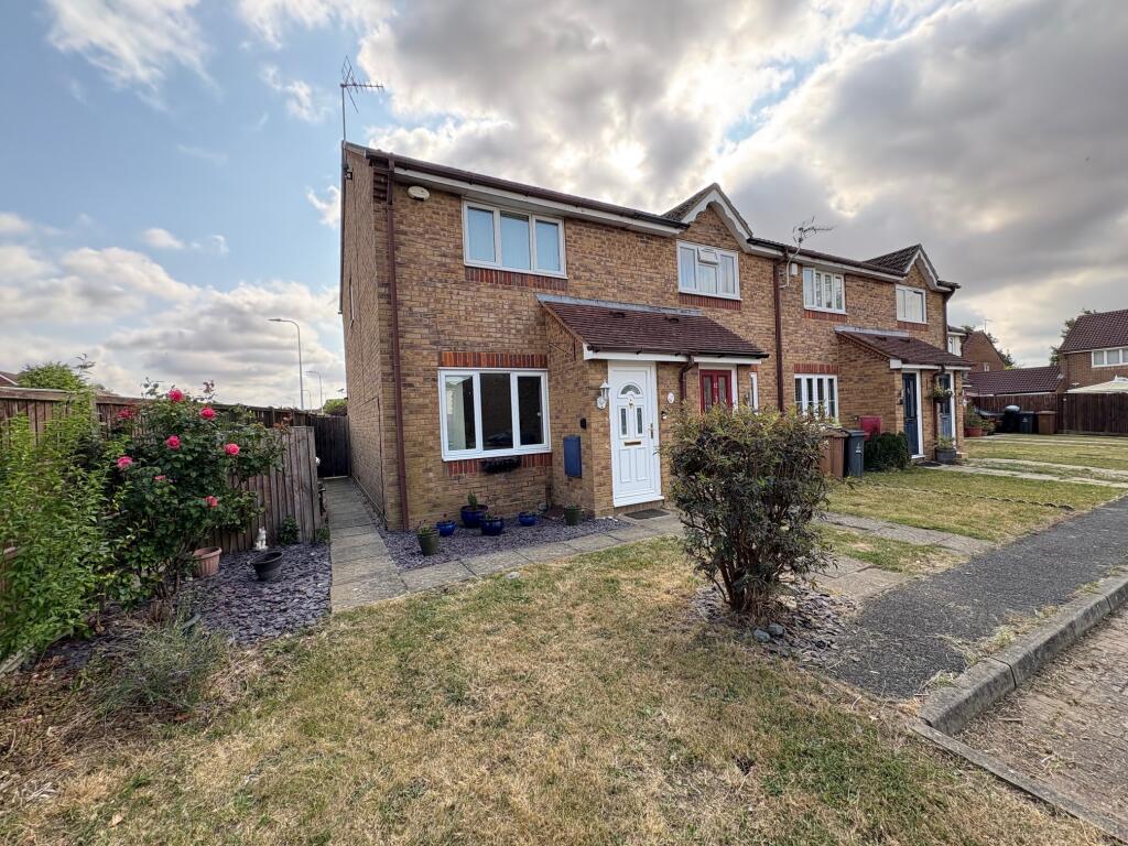 Main image of property: Knights Templars Green, SG2