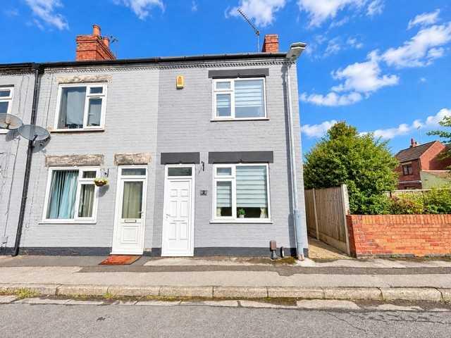 2-bed terraced on Queen Street, Kirkby In Ashfield, £125,000
