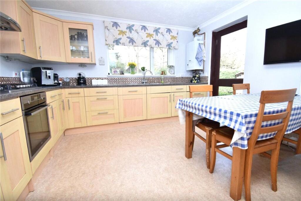 Middle Mead, Hook, Hampshire, RG27 - View 3