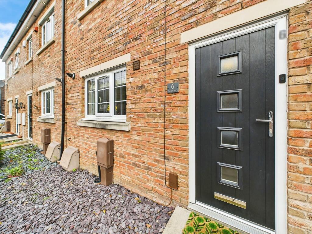 Lark Hill, Farnworth, BL4 photo 5