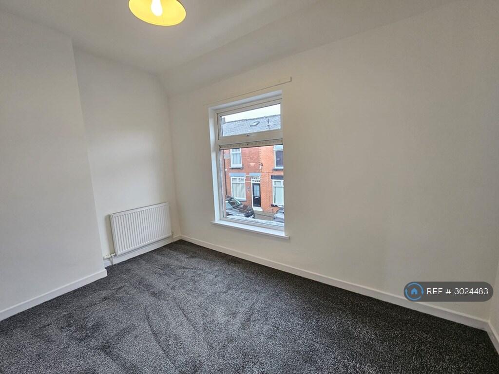 House in Bolton - View 5