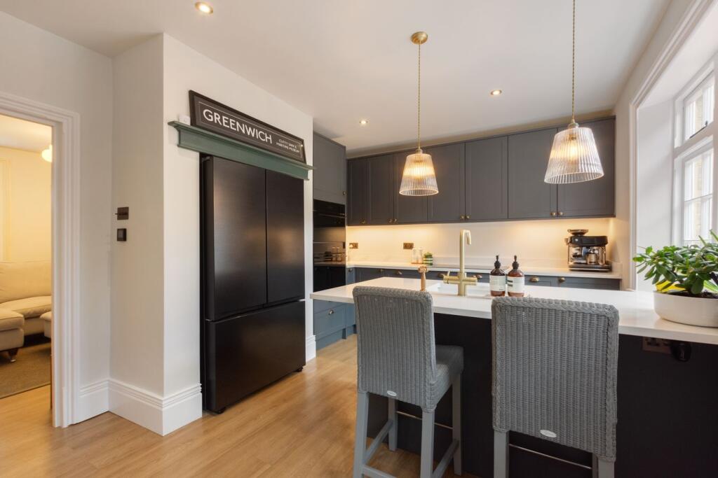 House in Dartford - View 5