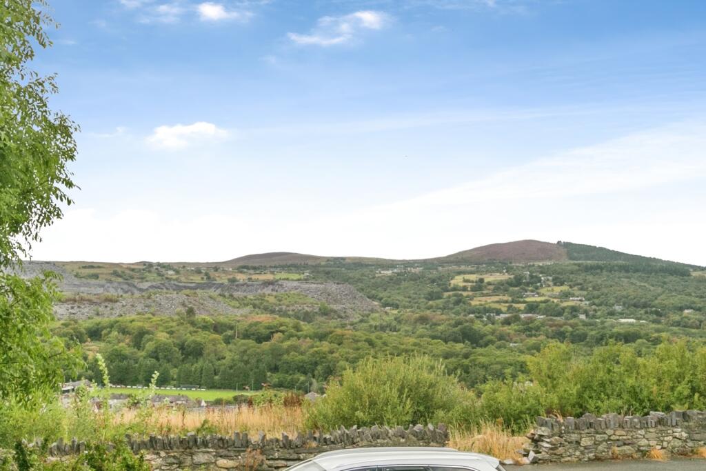 House in Llandudno, Bethesda - View 3
