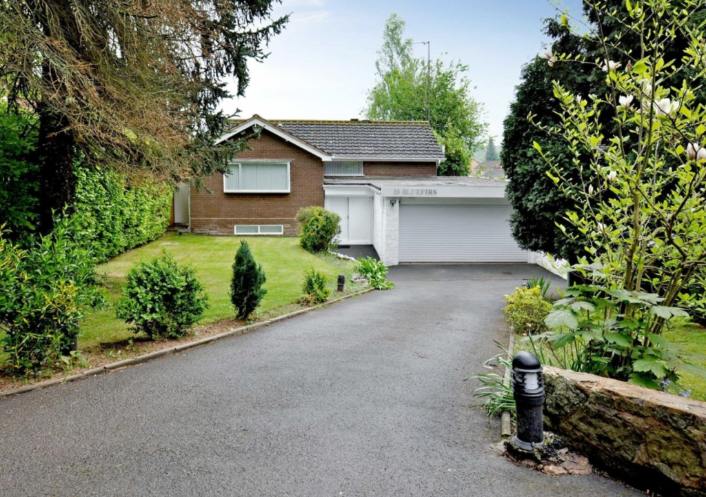 Main image of property: 33 Grove Lane, Wightwick, Wolverhampton, WV6 8NJ