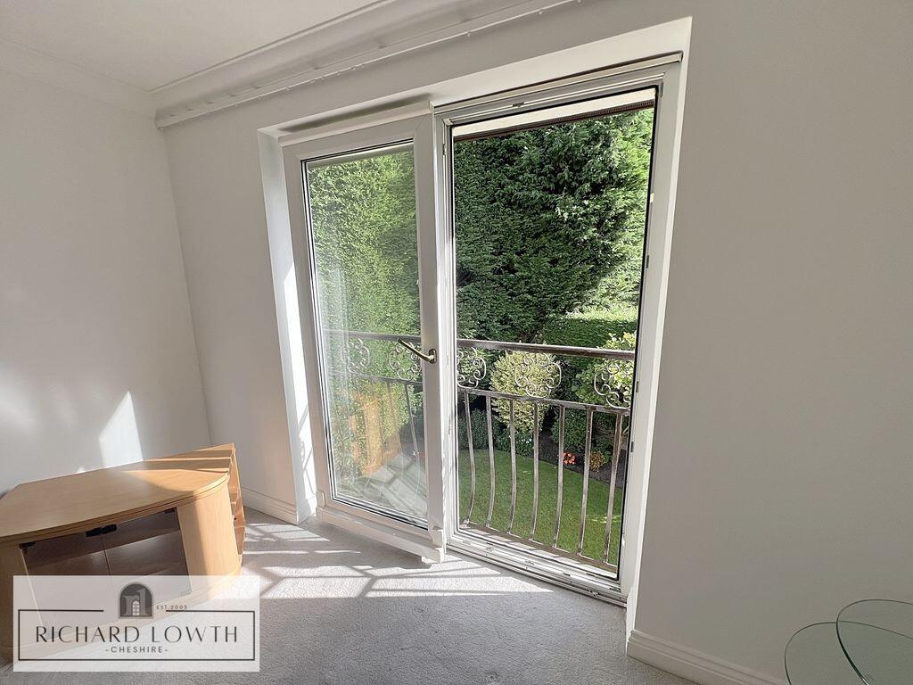 Apartment in Stockport - View 4