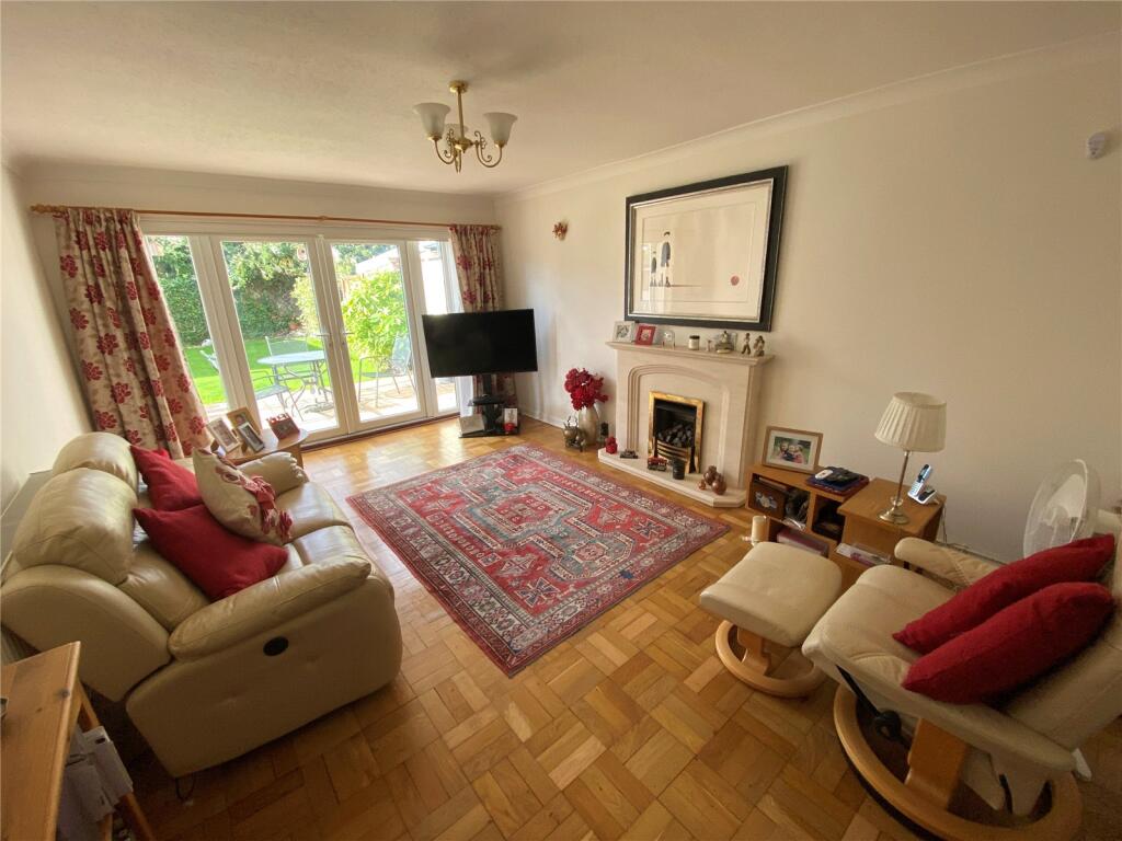 Cedar Avenue, Northbourne, Bournemouth, Dorset, BH10 - View 5