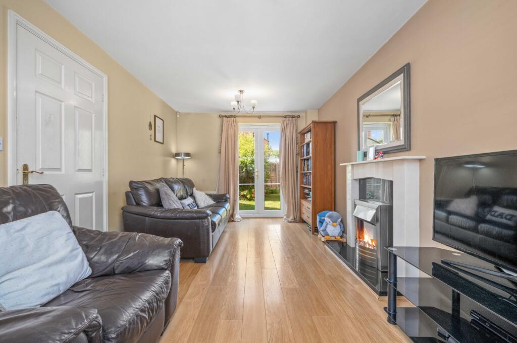 House in Stratford-on-Avon, Stratford-upon-Avon - View 4