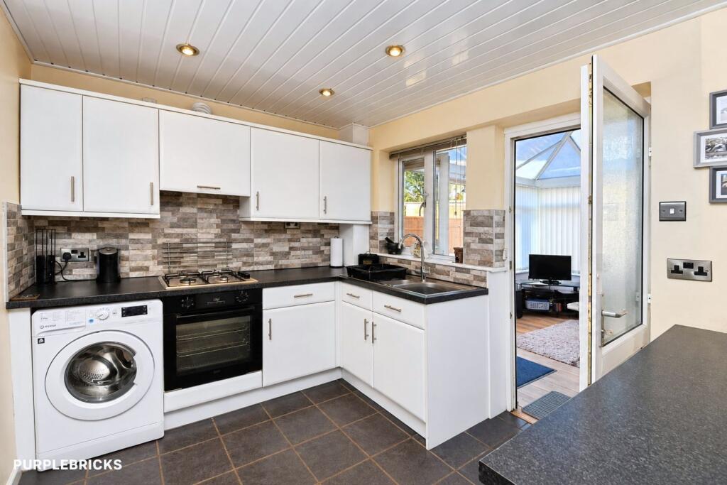 House in North Kesteven, North Hykeham - View 3