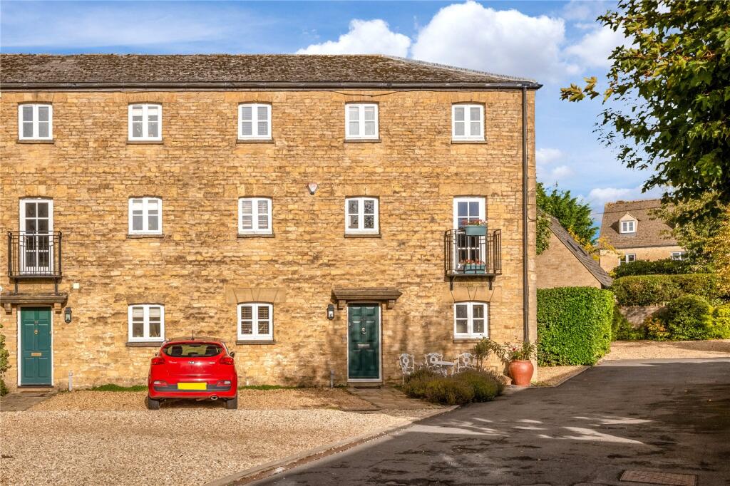 Main image of property: Norton Park, Cotshill Gardens, Chipping Norton, Oxfordshire, OX7