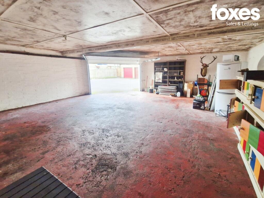 Additional image 10 of Erinbank Mansions, Manor Road, Bournemouth, Dorset, BH1 3HX