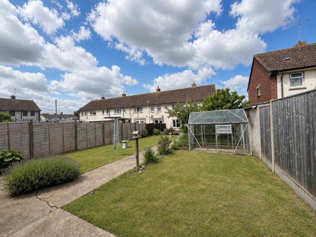 House in Stroud, Berkeley - More