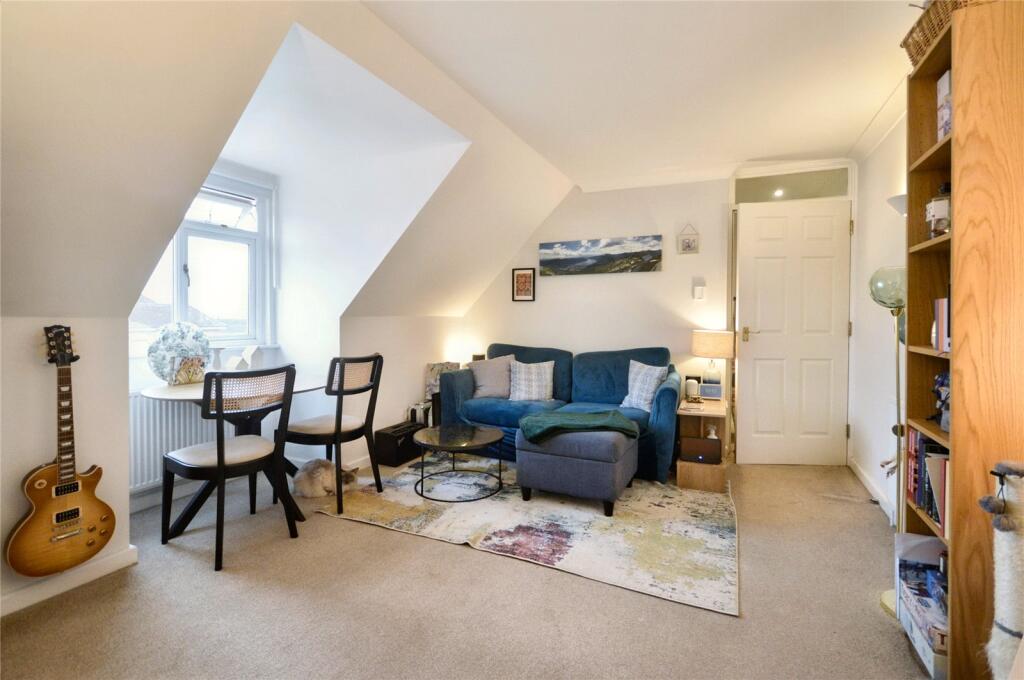 Apartment in Guildford - View 4