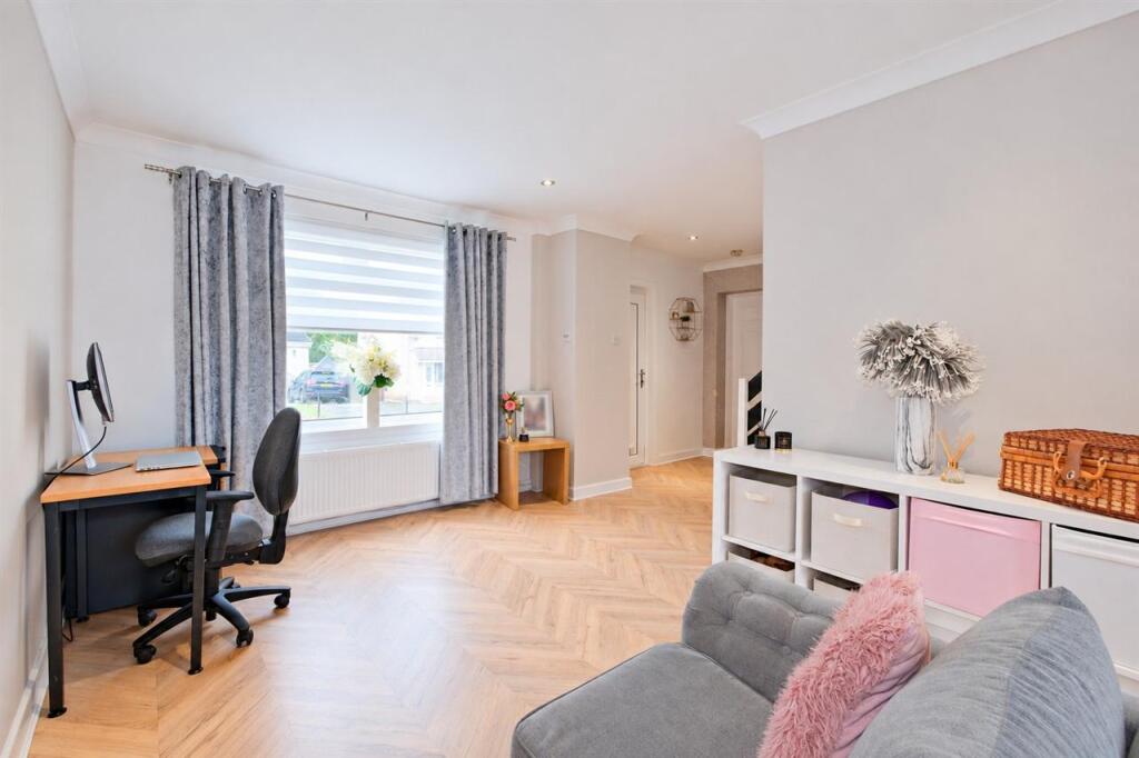 House in Motherwell, South Lanarkshire - View 5