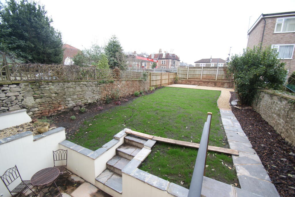 Apartment in Bristol - View 4