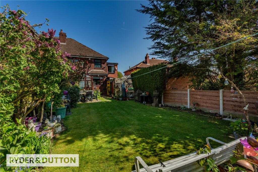 Main image of property: Heywood Old Road, Bowlee, Middleton, Manchester, M24