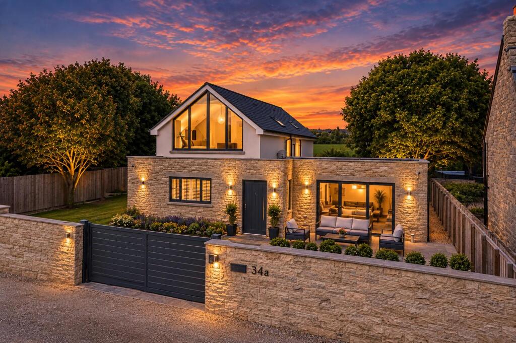Main image of property: The Mill House, Park Road, Portland