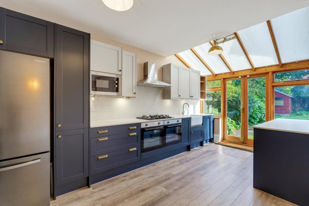 House in London - View 4