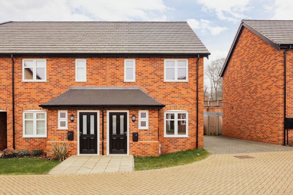 Main image of property: Comfortable Modern Convenience in Drayton