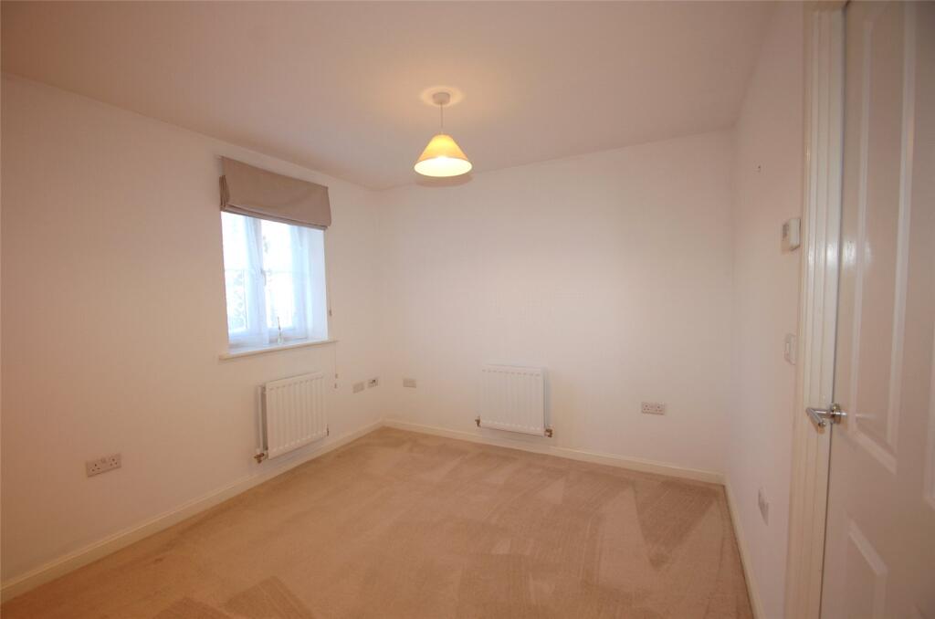 House in Oundle, North Northamptonshire - View 3