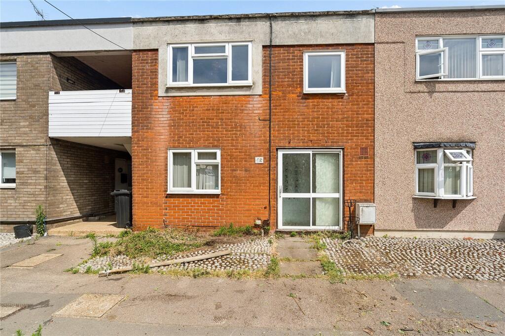 Main image of property: Pomfret Mead, Basildon, Essex, SS14