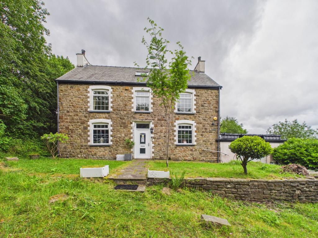 Main image of property: Cwmtillery, Abertillery, NP13