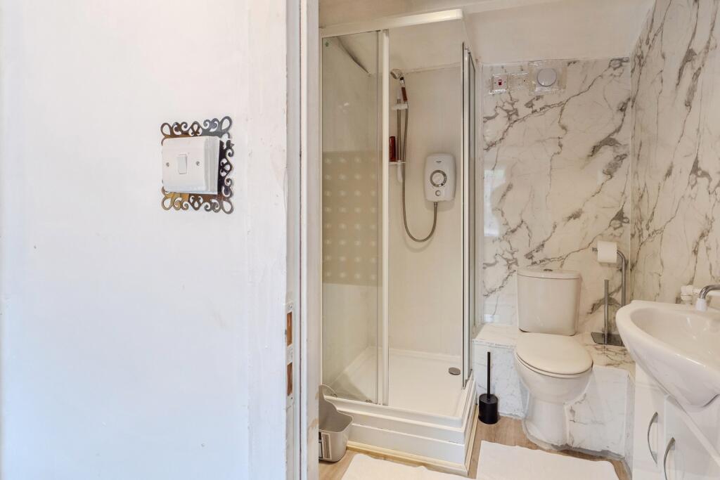 Additional image 22 of Gleneagles, Tamworth, Staffordshire, B77
