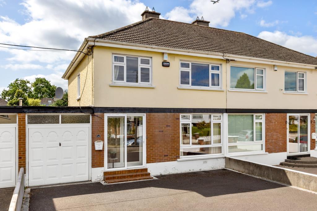 Main image of property: 62 Kew Park, Lucan, Co.Dublin, K78R2D3