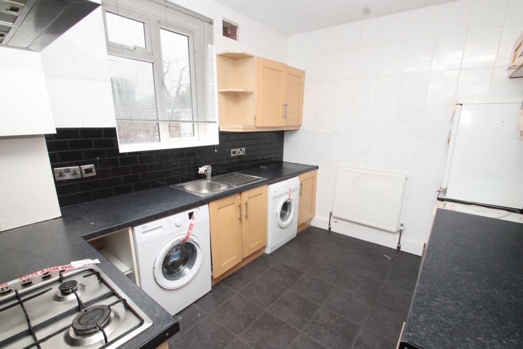 Apartment in London, Poverest, St Mary Cray - View 2