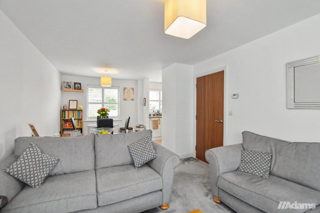 Apartment in Warrington - More