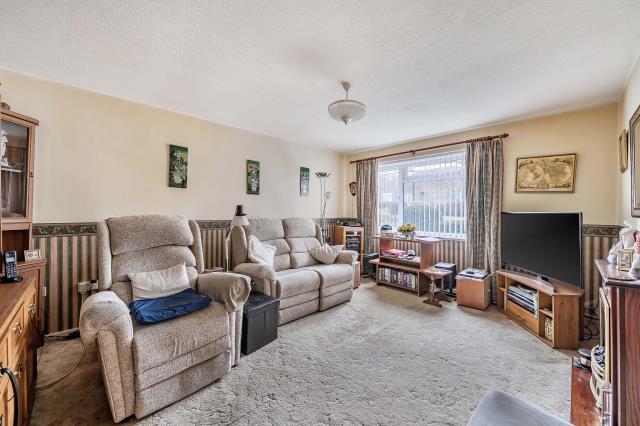House in Basingstoke and Deane, Lychpit, Popley - View 2