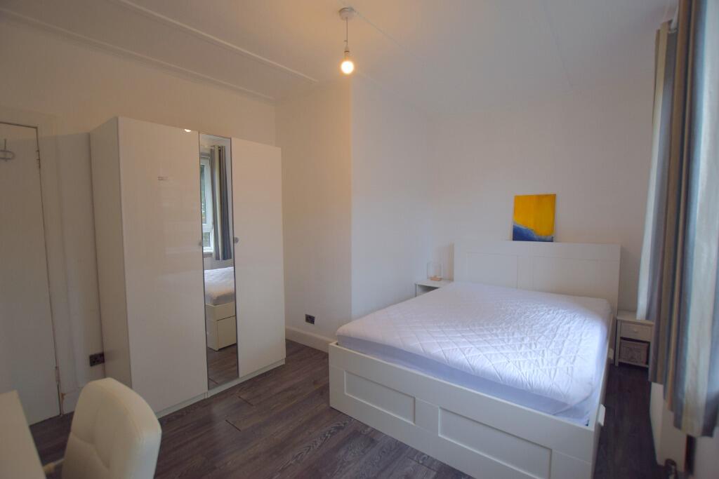 Apartment in Edinburgh - View 5