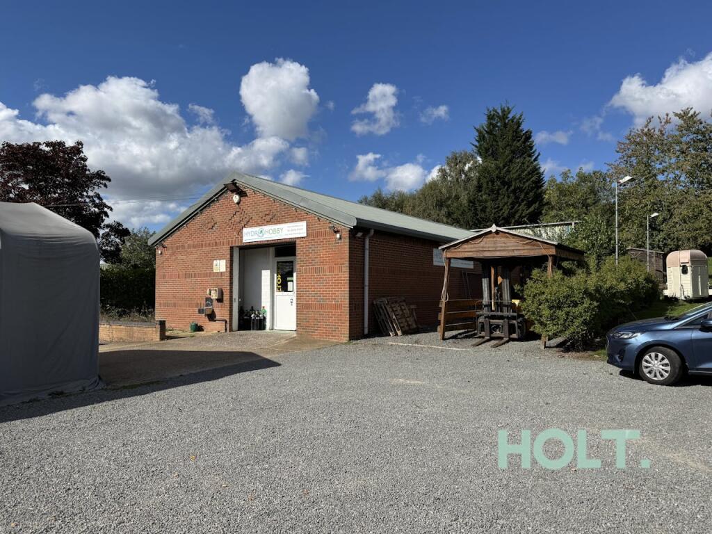 Main image of property: Unit 5, Brook Farm, Stoneleigh Road, Coventry, CV4 7AB