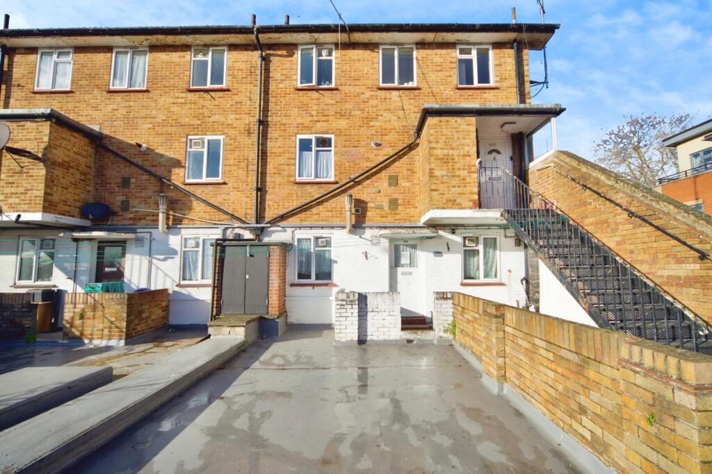 Main image of property: Barking Road, East Ham, London, E6