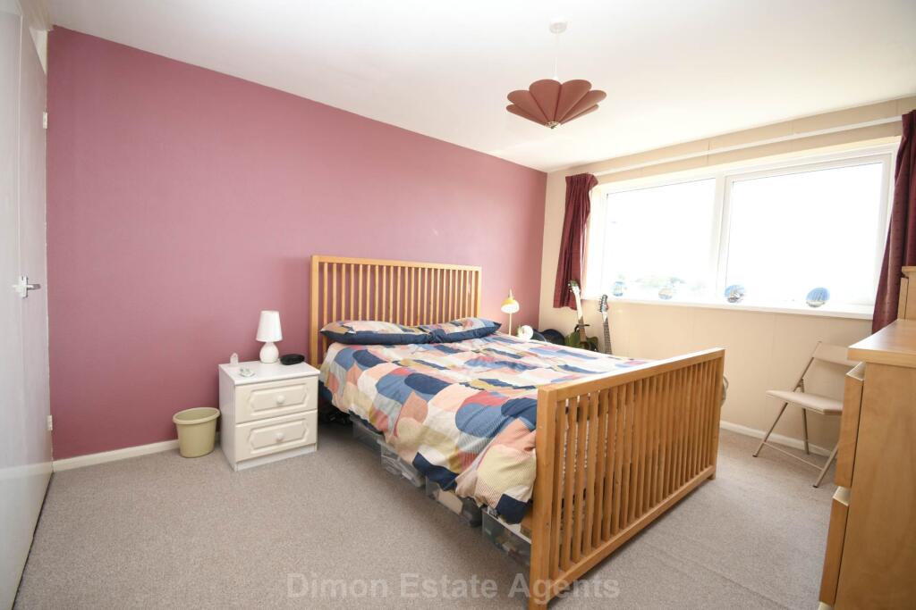 Wickham Court, Gomer photo 4