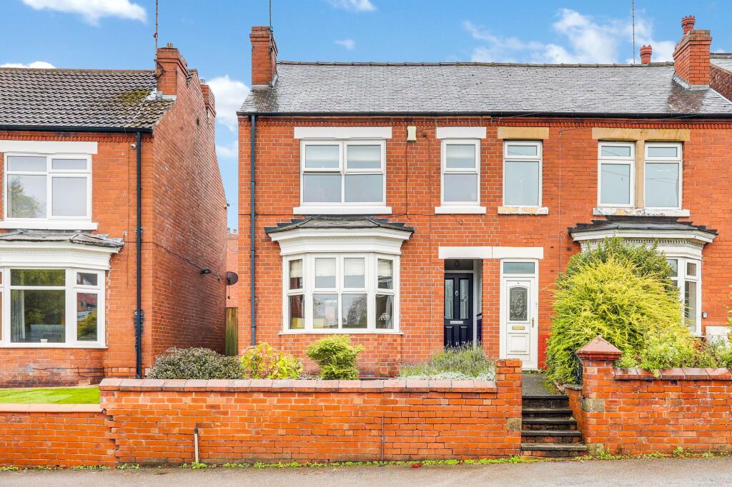 3-bed semi-detached on Welbeck Road, Mansfield Woodhouse, NG19, £200,000
