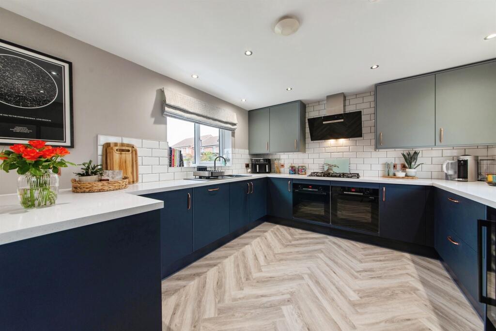 Haydock Park Drive, Bourne photo 4