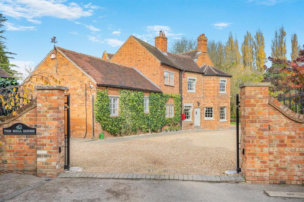 Main image of property: Mill Lane, Newport Pagnell