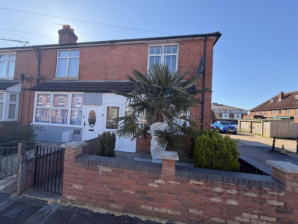 Main image of property: Nutbeem  Road, Eastleigh