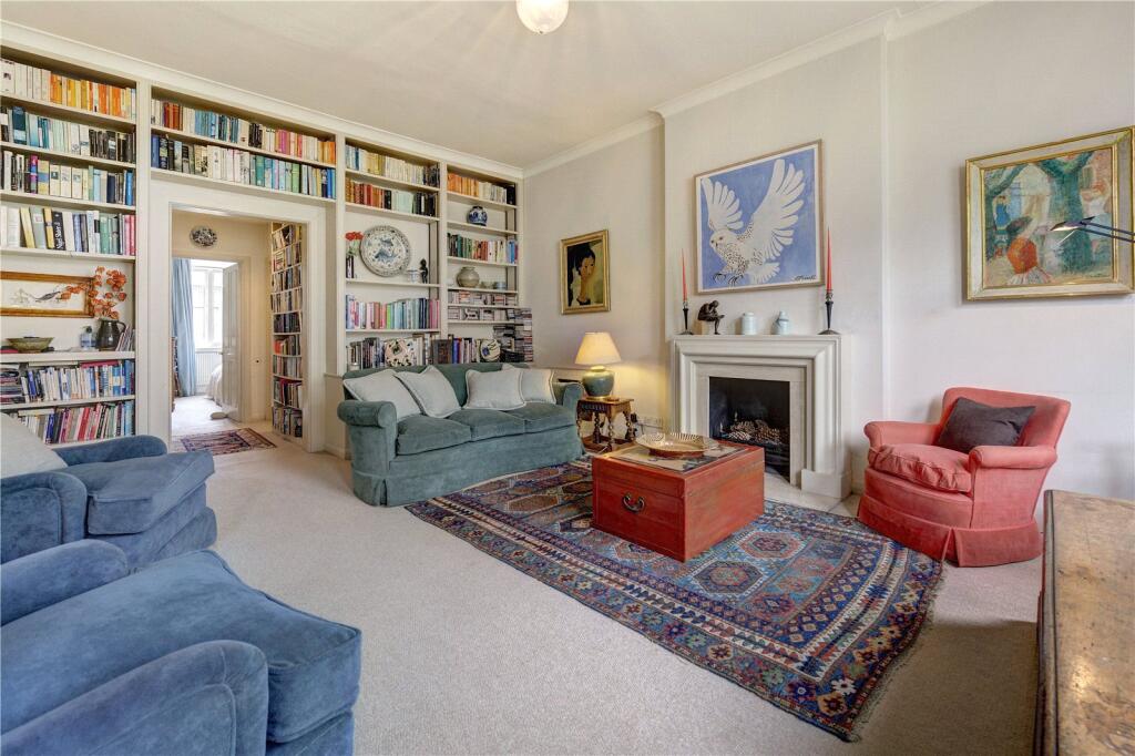 Main image of property: Palace Gardens Terrace, London, W8