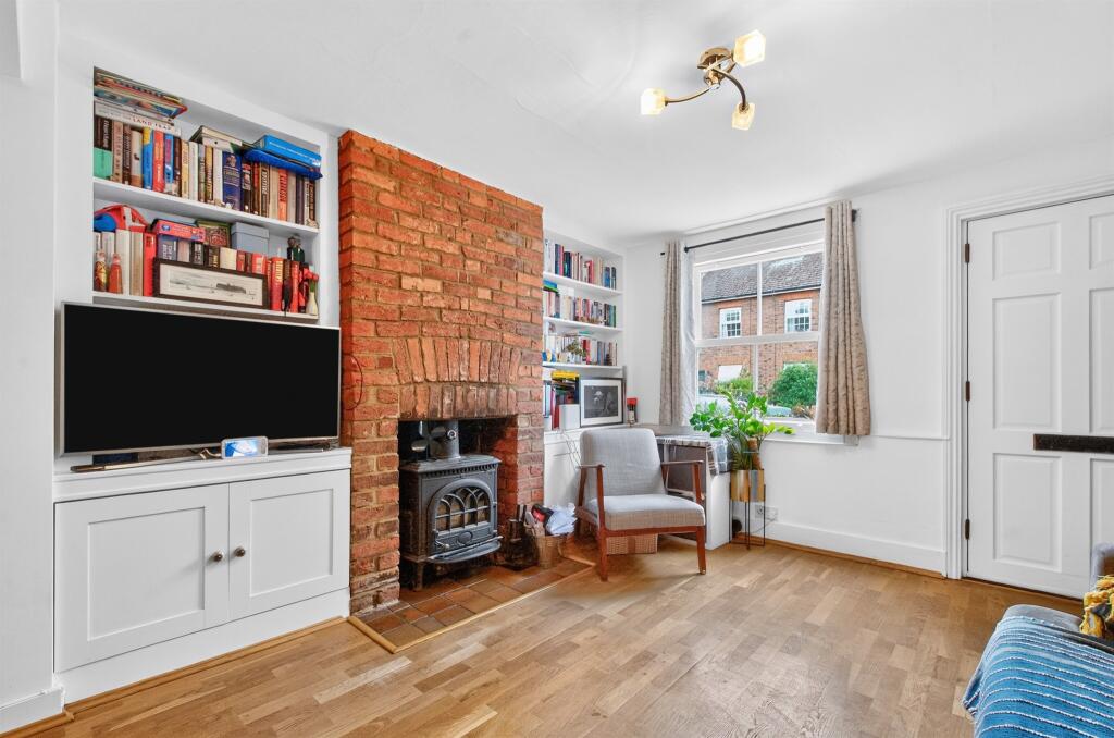 Cravells Road, Harpenden photo 2